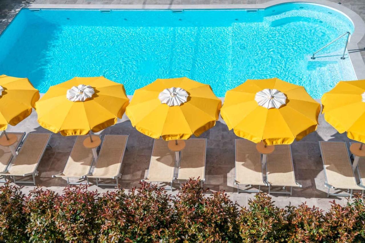 Hotel Riviera Deiva Marina Exterior photo