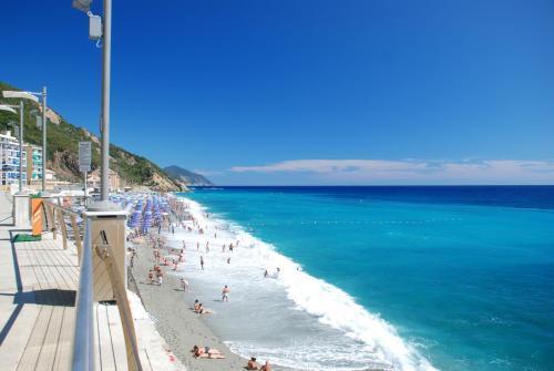 Hotel Riviera Deiva Marina Exterior photo